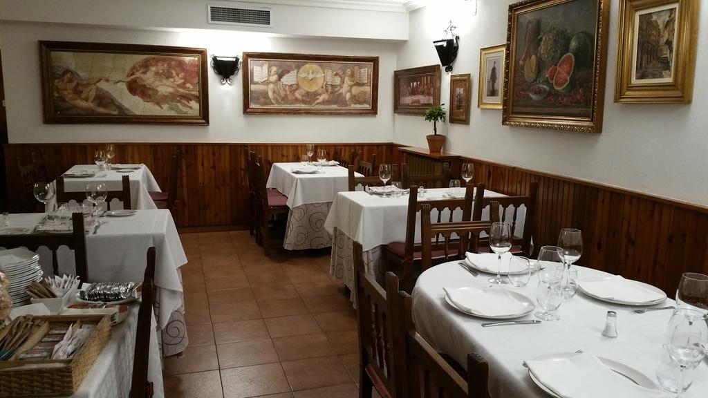 Hostal El Panadero Sepúlveda エクステリア 写真