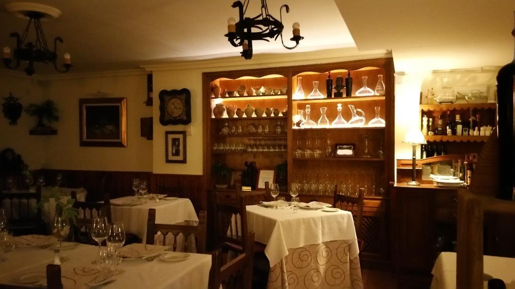 Hostal El Panadero Sepúlveda エクステリア 写真